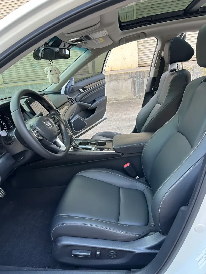 2022 Honda Accord 1.5T 194HP L4 CVT,autocango,china used car exporter,china ev exporter,chinese used car exporter,chinese used ev exporter