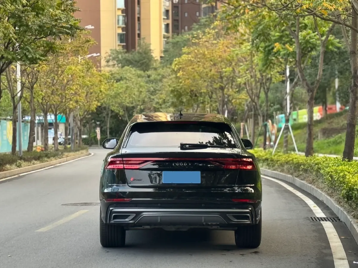 2023 Audi Q8 3.0T 340HP V6 8AT,autocango,china used car exporter,china ev exporter,chinese used car exporter,chinese used ev exporter