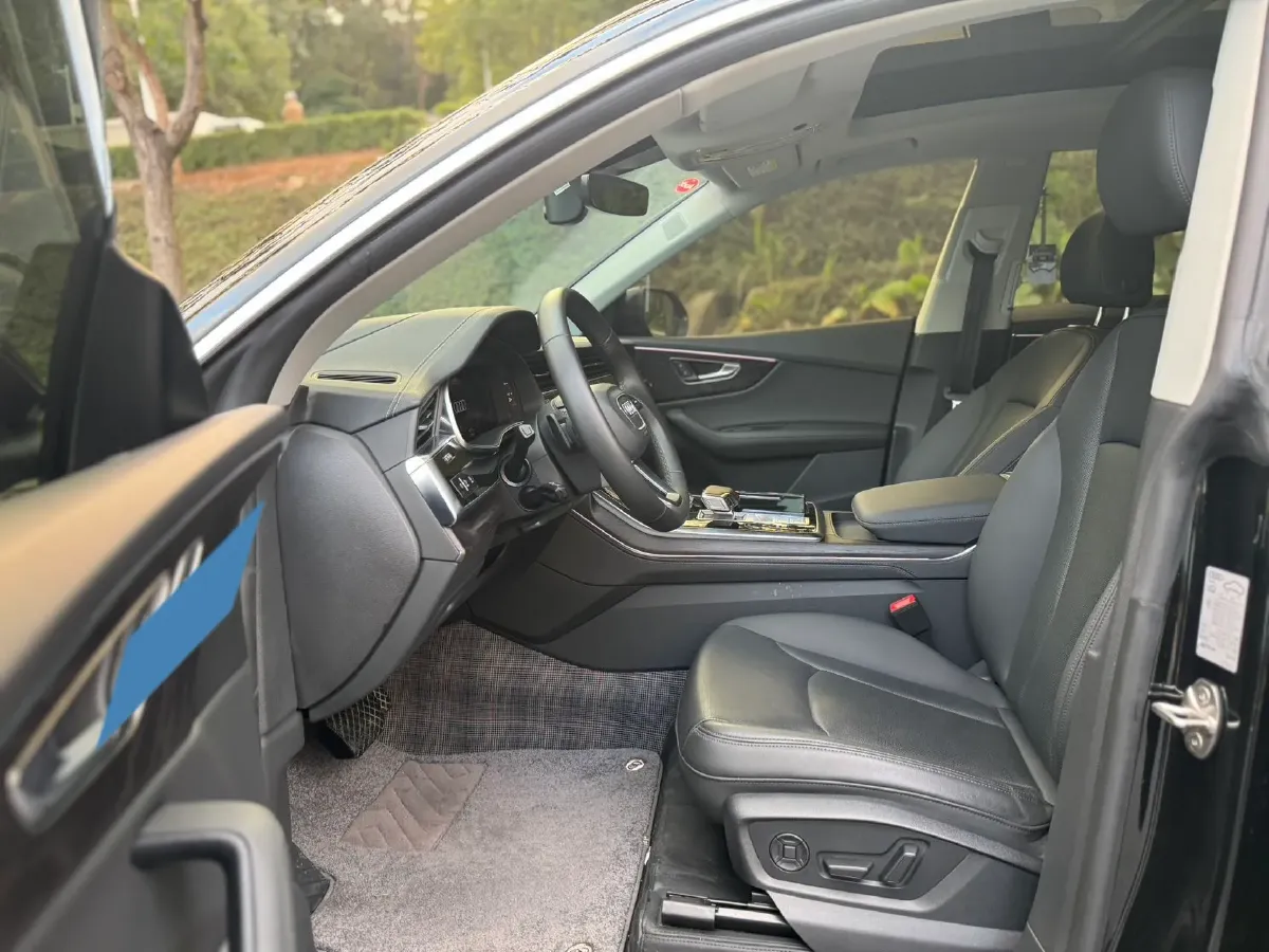 2023 Audi Q8 3.0T 340HP V6 8AT,autocango,china used car exporter,china ev exporter,chinese used car exporter,chinese used ev exporter