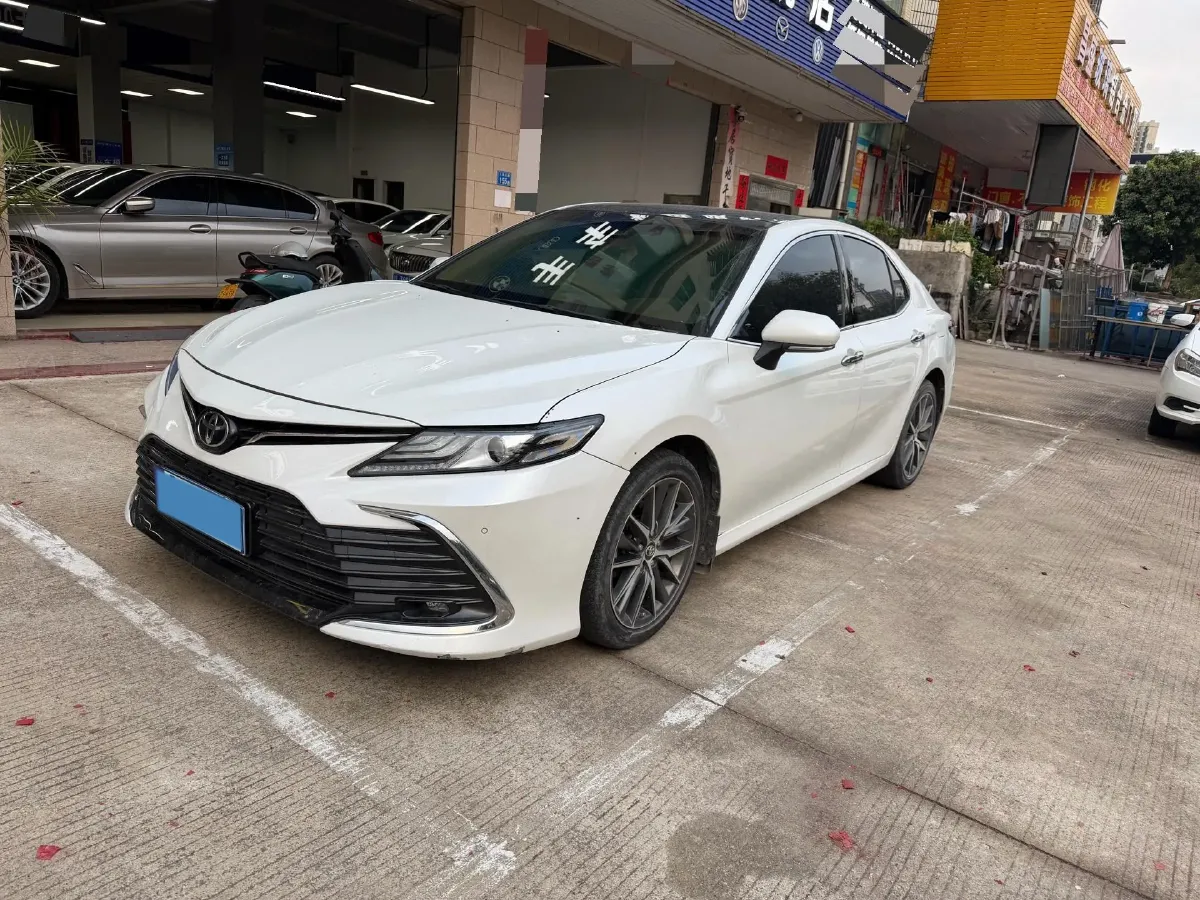 2021 Toyota Camry 2.5L 209HP L4 8AT,autocango,china used car exporter,china ev exporter,chinese used car exporter,chinese used ev exporter