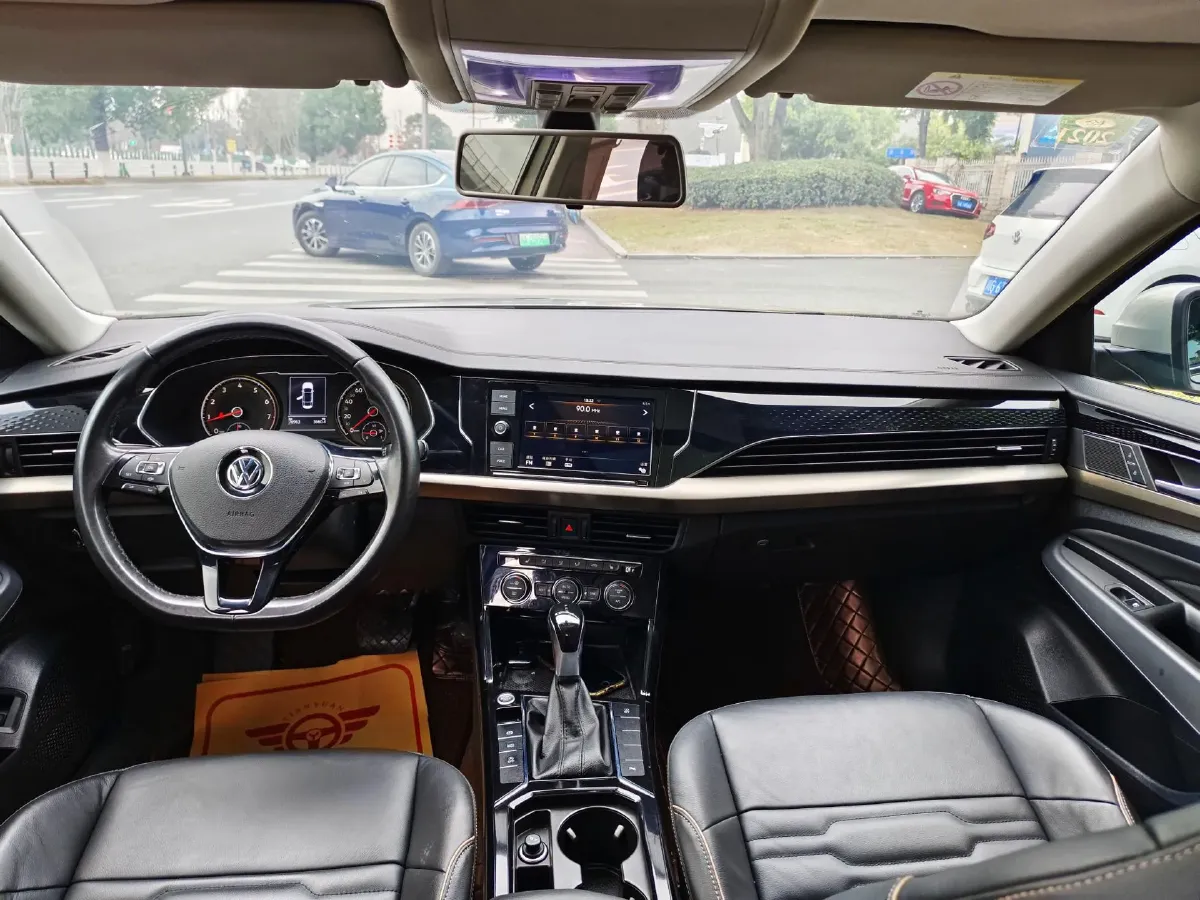 2019 Skoda Kodiak 2.0T 186HP L4 7DCT,autocango,china used car exporter,china ev exporter,chinese used car exporter,chinese used ev exporter