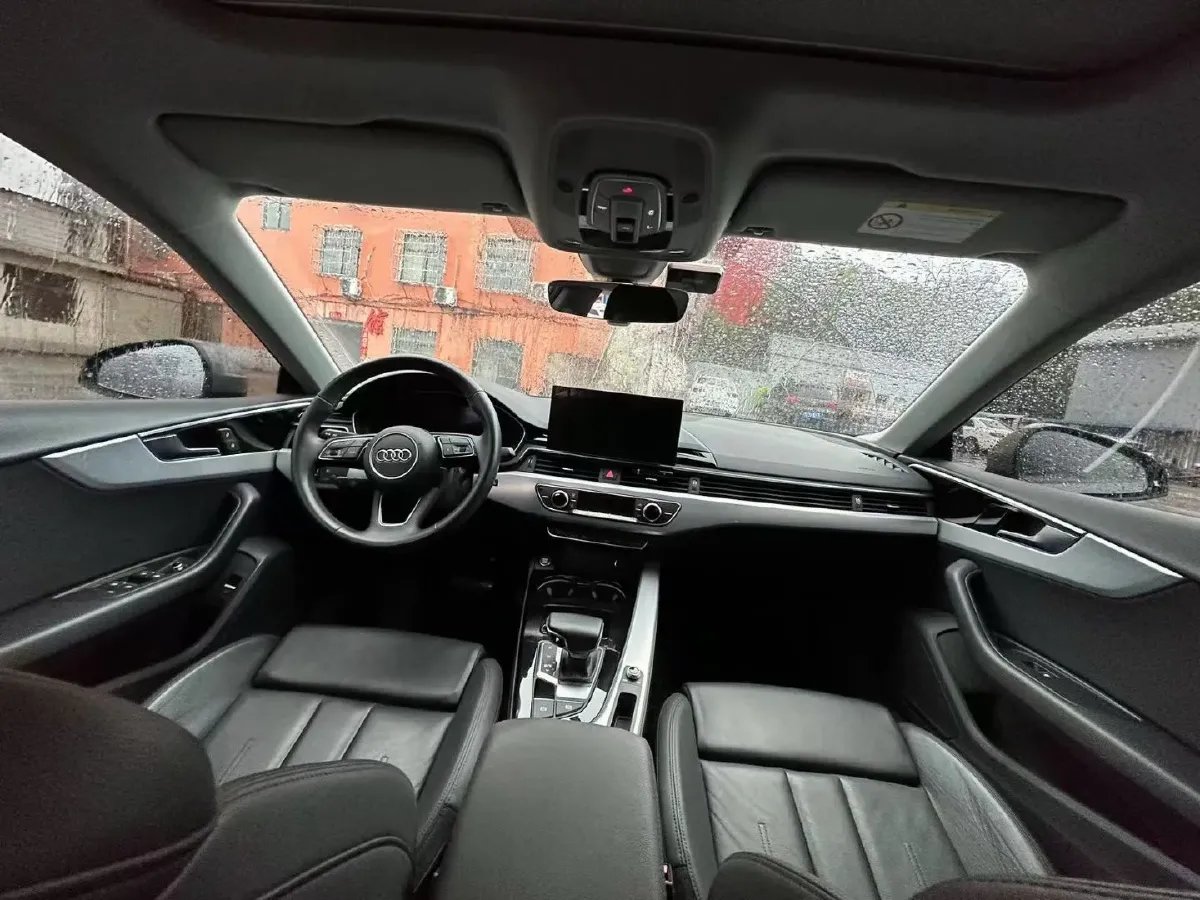 2022 Audi A5 2.0T 204HP L4 7DCT,autocango,china used car exporter,china ev exporter,chinese used car exporter,chinese used ev exporter