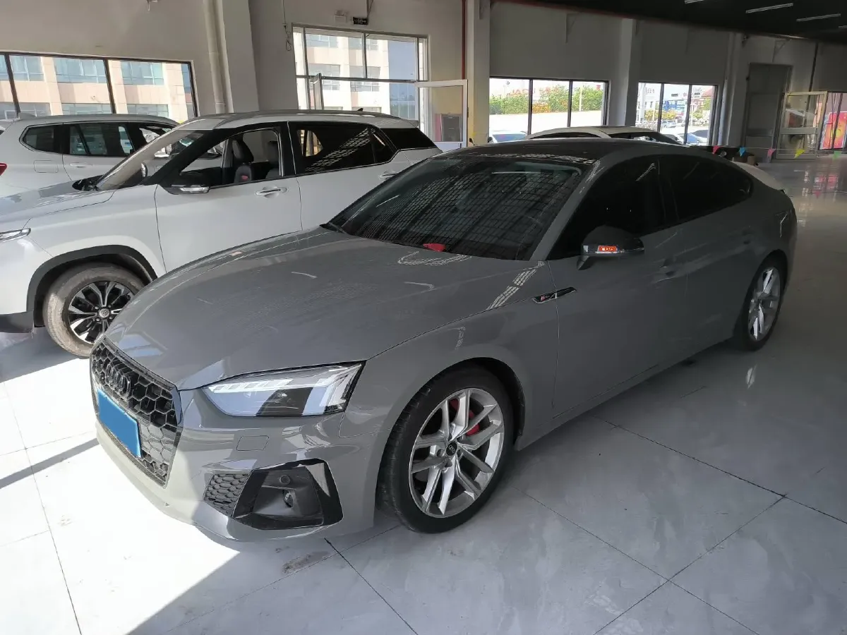 2022 Audi A5 2.0T 204HP L4 7DCT,autocango,china used car exporter,china ev exporter,chinese used car exporter,chinese used ev exporter