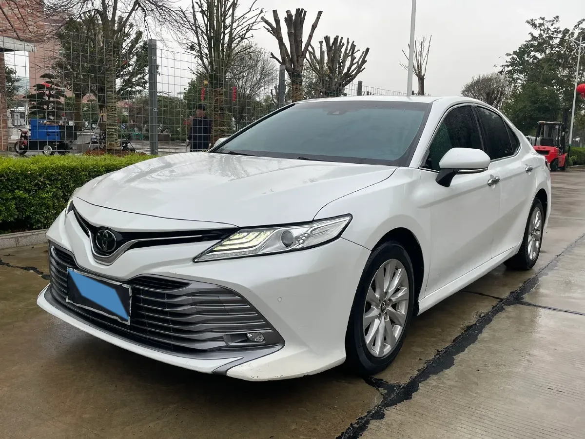 2018 Toyota Camry 2.0L 169HP L4 6AT,autocango,china used car exporter,china ev exporter,chinese used car exporter,chinese used ev exporter