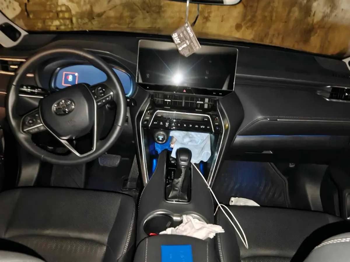 2023 Toyota Venza 2.5L 178HP L4 E-CVT Hybrid,autocango,china used car exporter,china ev exporter,chinese used car exporter,chinese used ev exporter