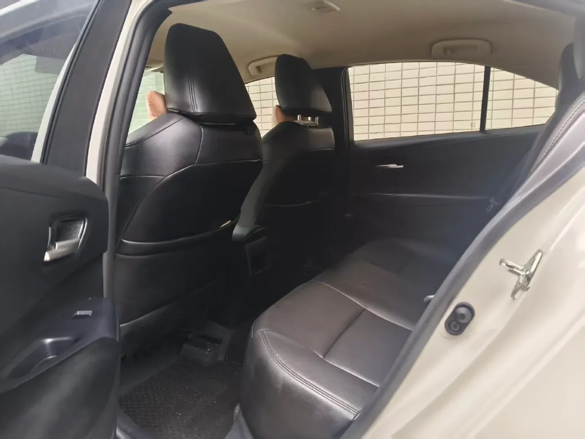 2023 Toyota Corolla 1.2T 116HP L4 CVT,autocango,china used car exporter,china ev exporter,chinese used car exporter,chinese used ev exporter