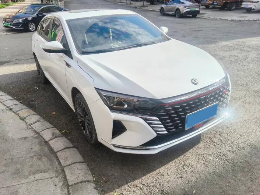 2021 DongFeng Aeolus YiXuan MAX 1.5T 190HP L4 7DCT,autocango,china used car exporter,china ev exporter,chinese used car exporter,chinese used ev exporter