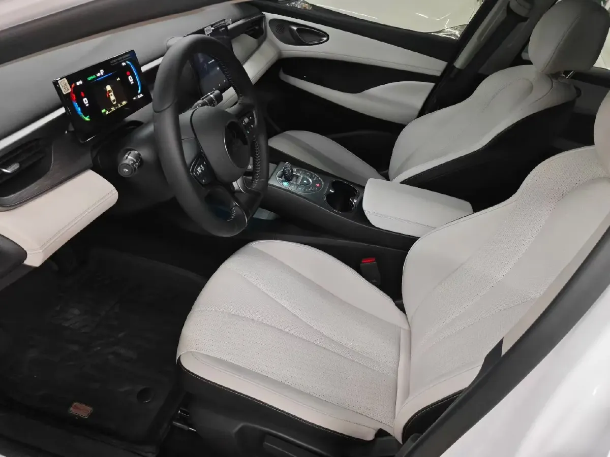 2025 BYD Seal05 DM-i 1.5L 101HP L4 E-CVT PHEV 7.68KWH,autocango,china used car exporter,china ev exporter,chinese used car exporter,chinese used ev exporter