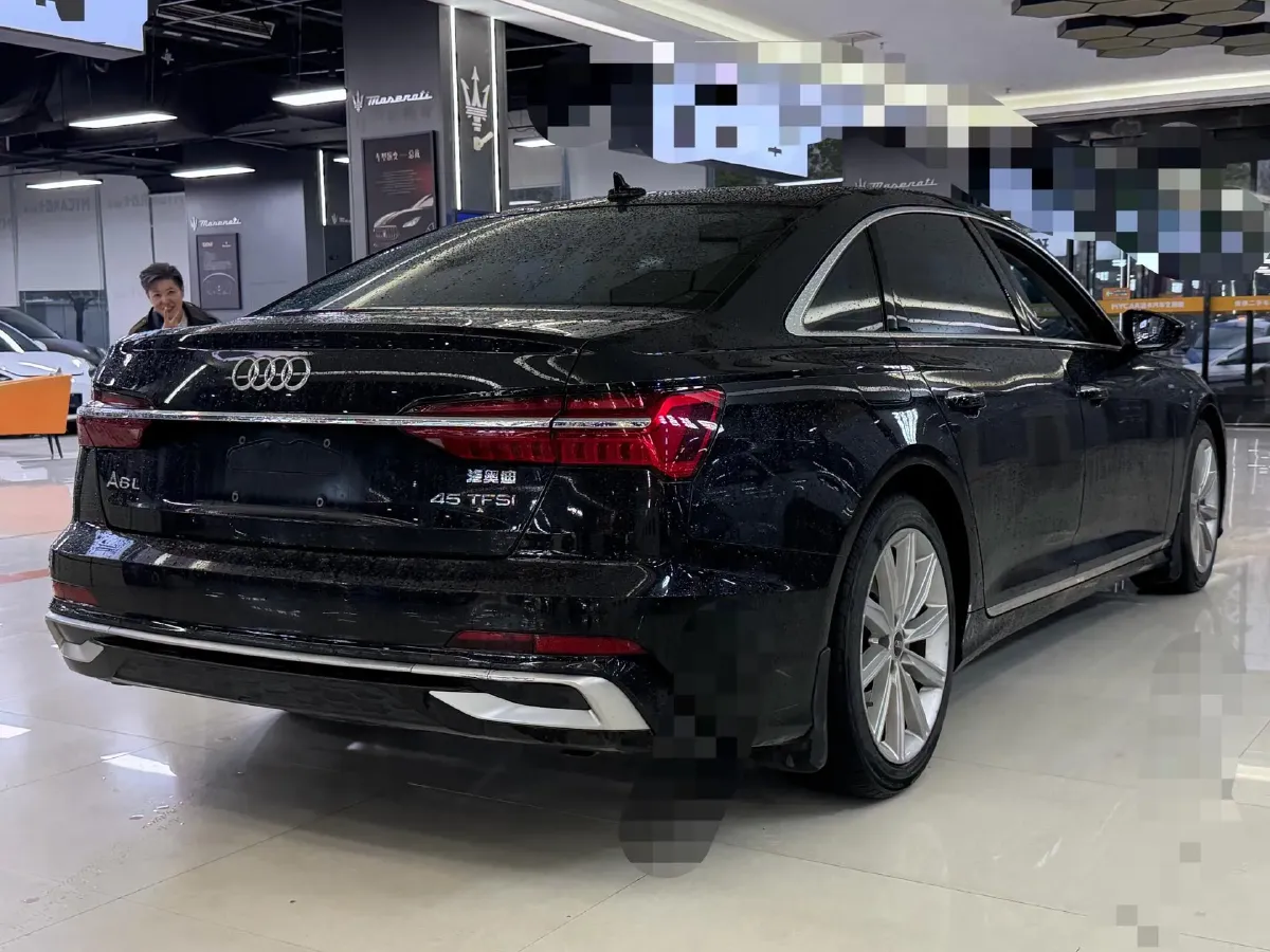 2023 Audi A6L 2.0T 245HP L4 7DCT,autocango,china used car exporter,china ev exporter,chinese used car exporter,chinese used ev exporter