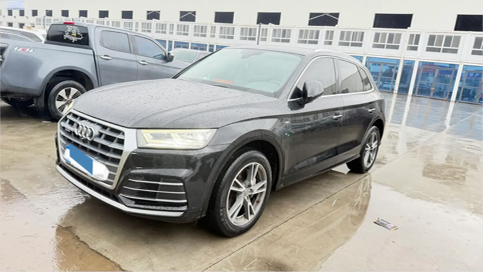 2020 Audi Q5L 2.0T 190HP L4 7DCT,autocango,china used car exporter,china ev exporter,chinese used car exporter,chinese used ev exporter