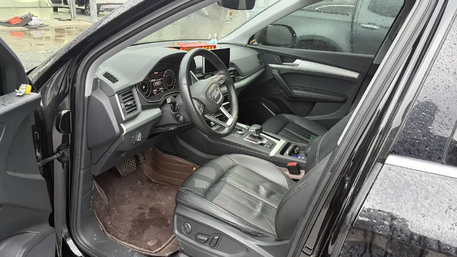 2020 Audi Q5L 2.0T 190HP L4 7DCT,autocango,china used car exporter,china ev exporter,chinese used car exporter,chinese used ev exporter