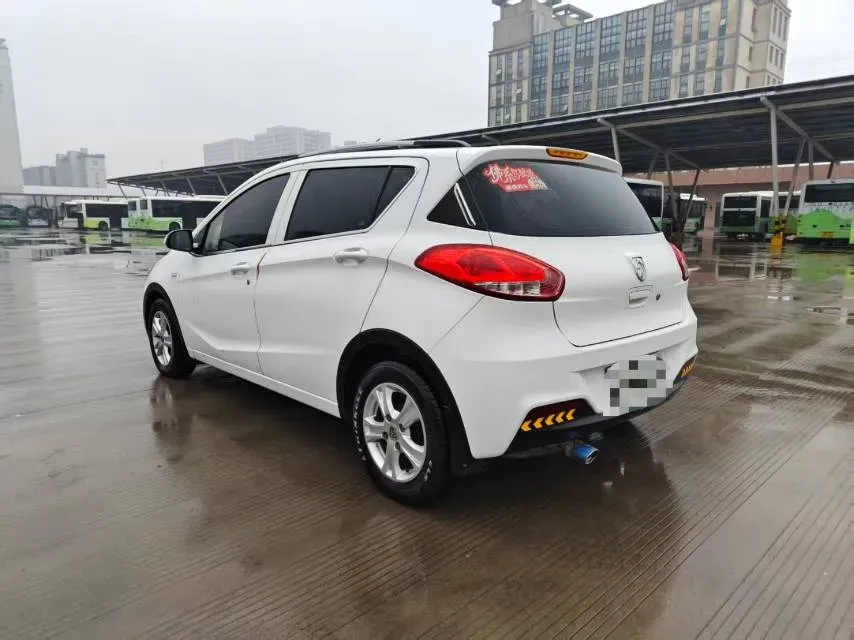 2016 BaoJun 310 1.2L 82HP L4 5MT,autocango,china used car exporter,china ev exporter,chinese used car exporter,chinese used ev exporter