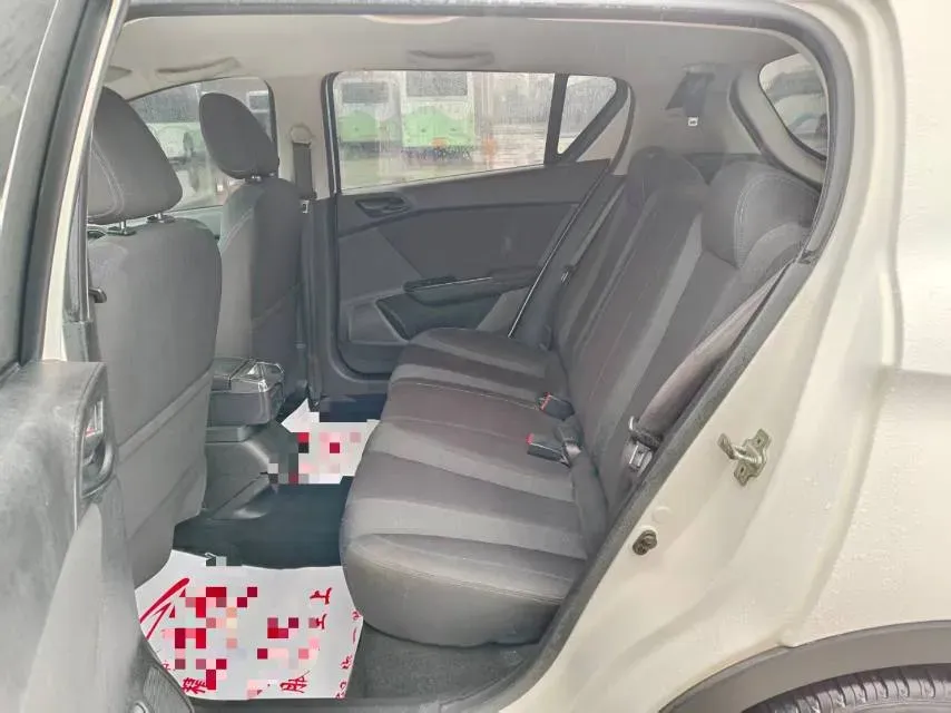 2016 BaoJun 310 1.2L 82HP L4 5MT,autocango,china used car exporter,china ev exporter,chinese used car exporter,chinese used ev exporter