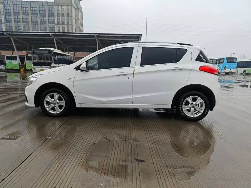 2016 BaoJun 310 1.2L 82HP L4 5MT,autocango,china used car exporter,china ev exporter,chinese used car exporter,chinese used ev exporter