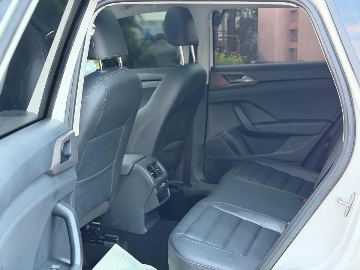 2021 Volkswagen Tharu 1.4T 150HP L4 7DCT,autocango,china used car exporter,china ev exporter,chinese used car exporter,chinese used ev exporter