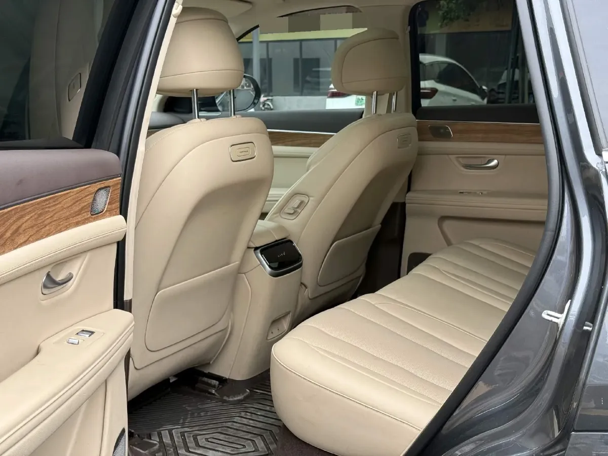 2024 AITO AITO M7 1.5T 152HP L4 REEV 40KWH,autocango,china used car exporter,china ev exporter,chinese used car exporter,chinese used ev exporter