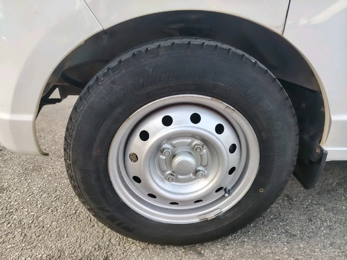 2019 WuLing RongGuang 1.5L 107HP L4 5MT,autocango,china used car exporter,china ev exporter,chinese used car exporter,chinese used ev exporter