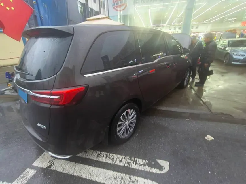 2022 Buick GL8 2.0T 237HP L4 9AT,autocango,china used car exporter,china ev exporter,chinese used car exporter,chinese used ev exporter