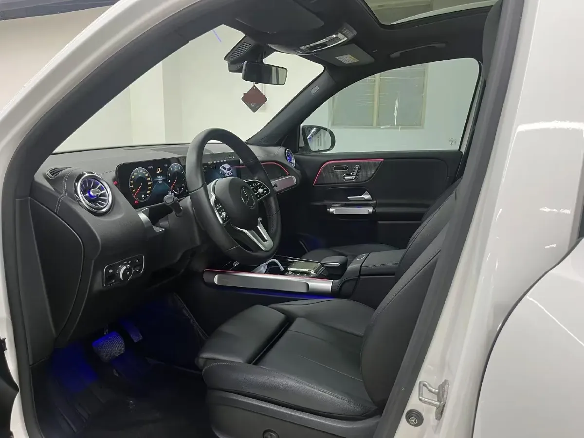 2021 Mercedes-Benz GLB Class 1.3T 163HP L4 7DCT,autocango,china used car exporter,china ev exporter,chinese used car exporter,chinese used ev exporter