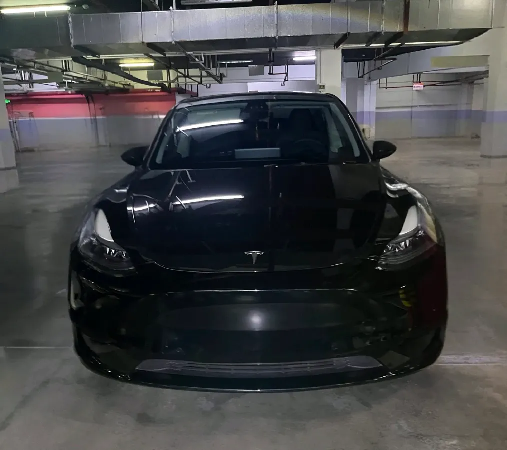 2022 Tesla Model Y BEV 60KWH,autocango,china used car exporter,china ev exporter,chinese used car exporter,chinese used ev exporter