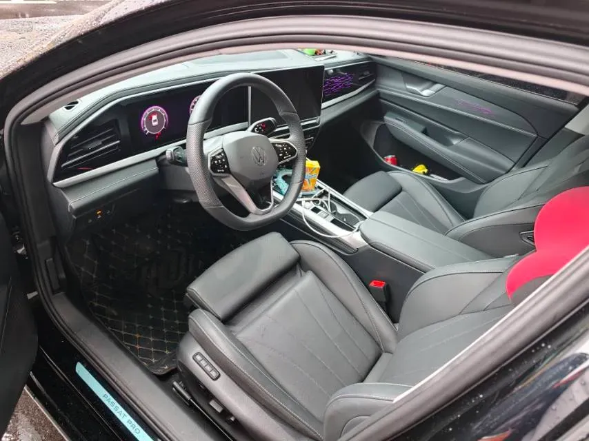 2025 Volkswagen Passat 2.0T 220HP L4 7DCT,autocango,china used car exporter,china ev exporter,chinese used car exporter,chinese used ev exporter