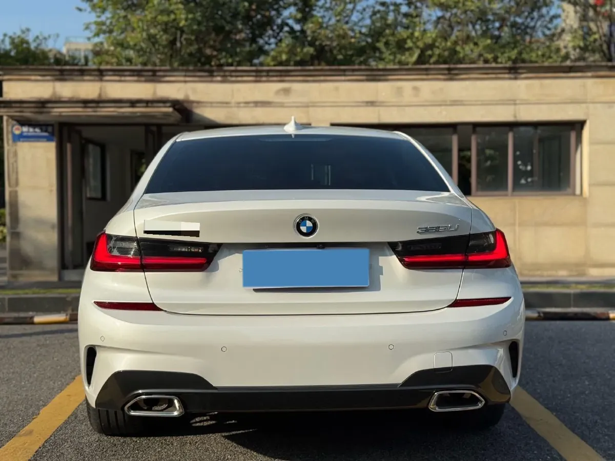 2022 BMW 3 Series 2.0T 184HP L4 8AT,autocango,china used car exporter,china ev exporter,chinese used car exporter,chinese used ev exporter