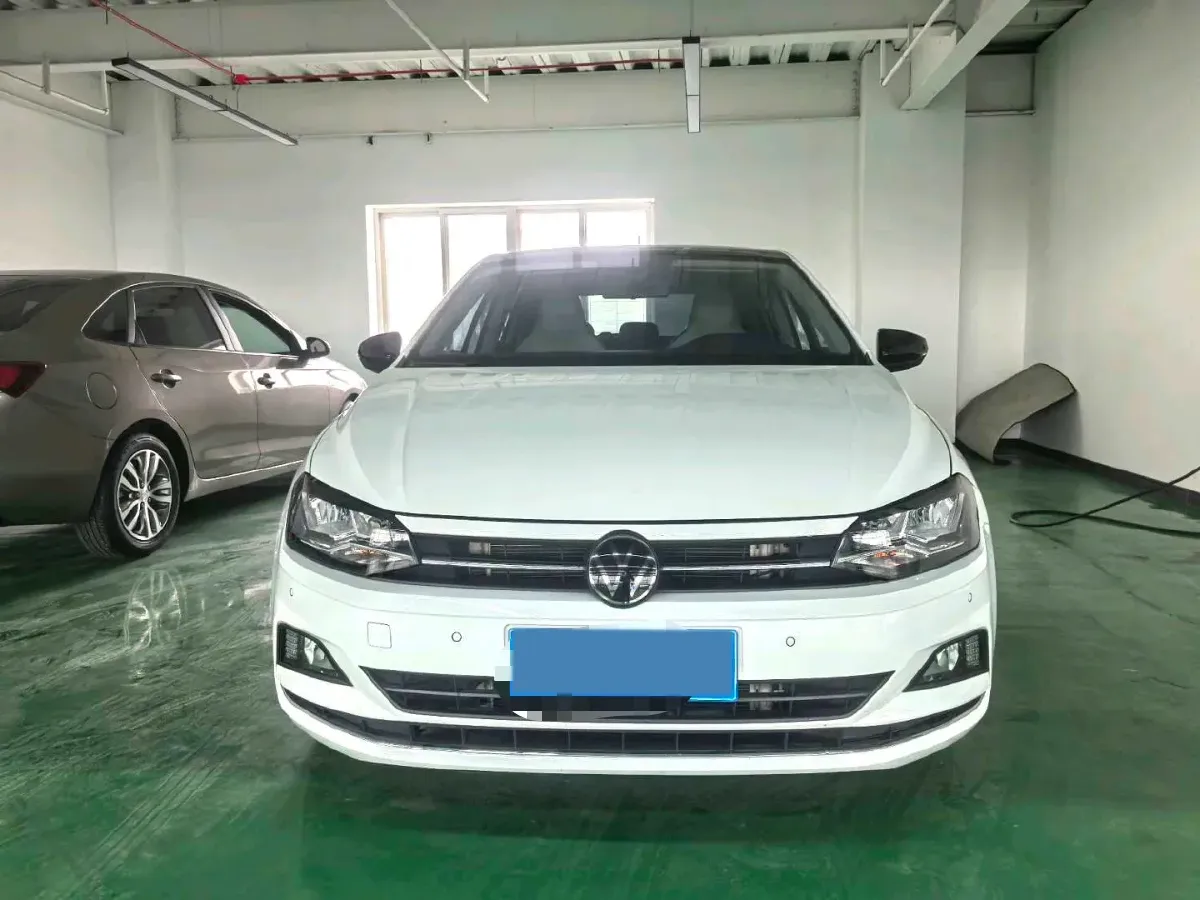 2023 Volkswagen Polo 1.5L 110HP L4 6AT,autocango,china used car exporter,china ev exporter,chinese used car exporter,chinese used ev exporter