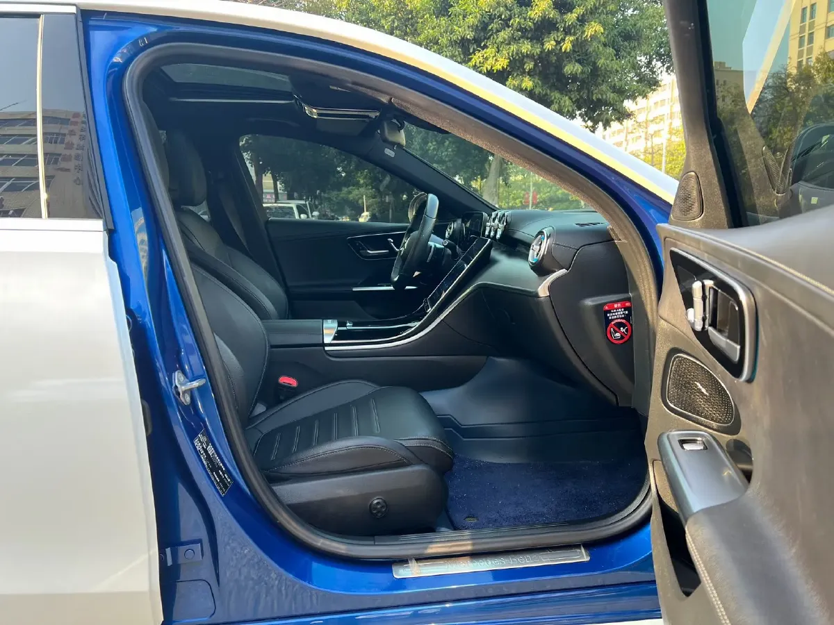 2022 Mercedes-Benz C Class 1.5T 170HP L4 9AT,autocango,china used car exporter,china ev exporter,chinese used car exporter,chinese used ev exporter