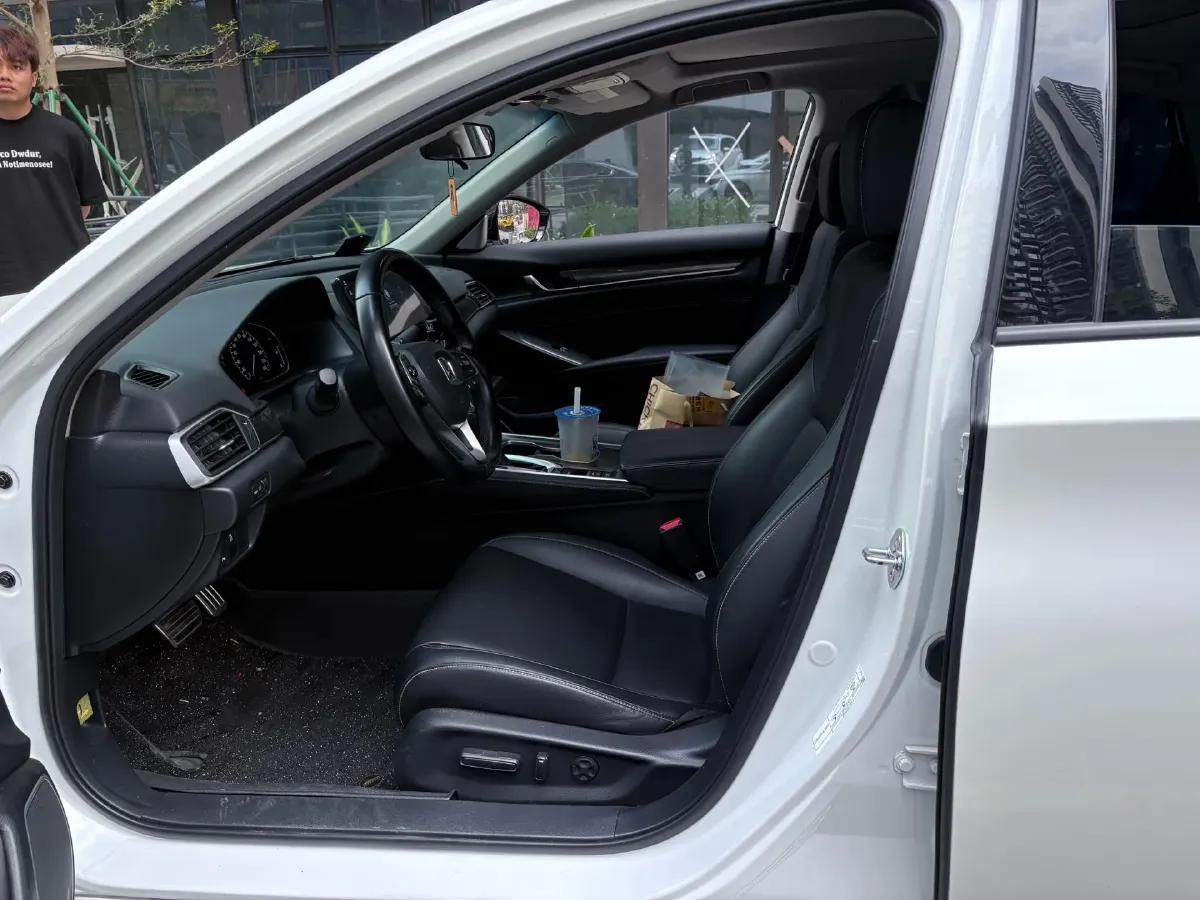 2022 Honda Accord 1.5T 194HP L4 CVT,autocango,china used car exporter,china ev exporter,chinese used car exporter,chinese used ev exporter