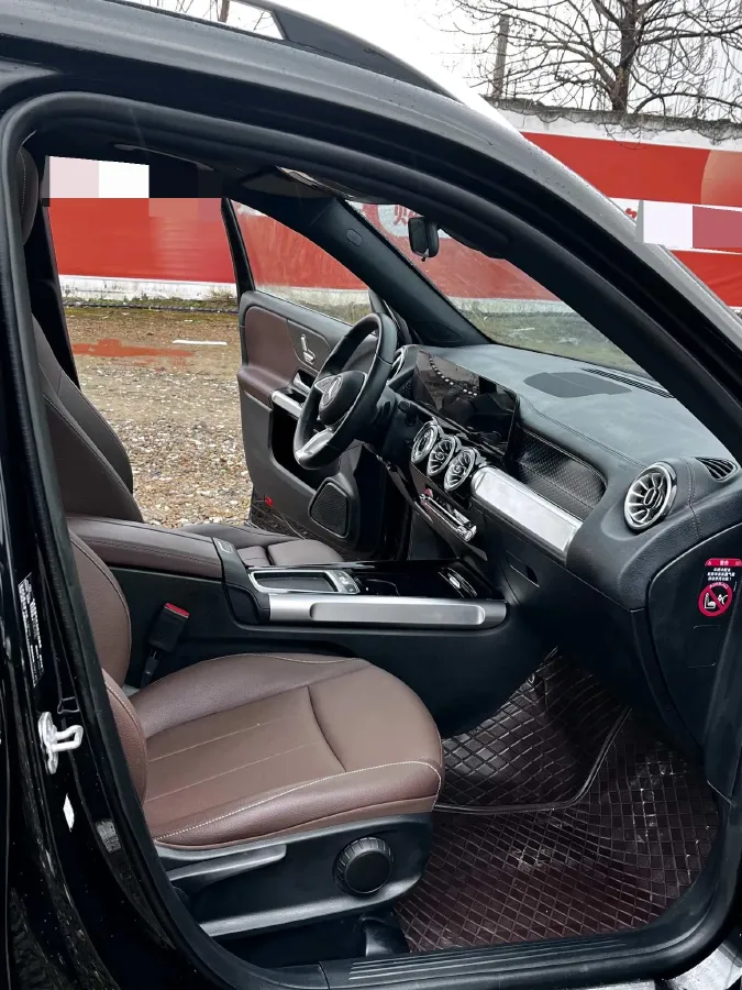 2025 Mercedes-Benz GLB Class 2.0T 190HP L4 8DCT,autocango,china used car exporter,china ev exporter,chinese used car exporter,chinese used ev exporter