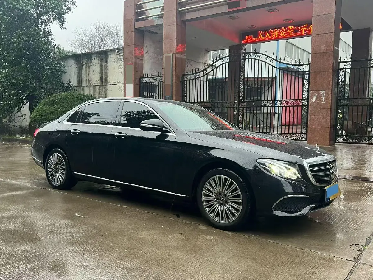 2020 Mercedes-Benz E Class 2.0T 258HP L4 9AT,autocango,china used car exporter,china ev exporter,chinese used car exporter,chinese used ev exporter