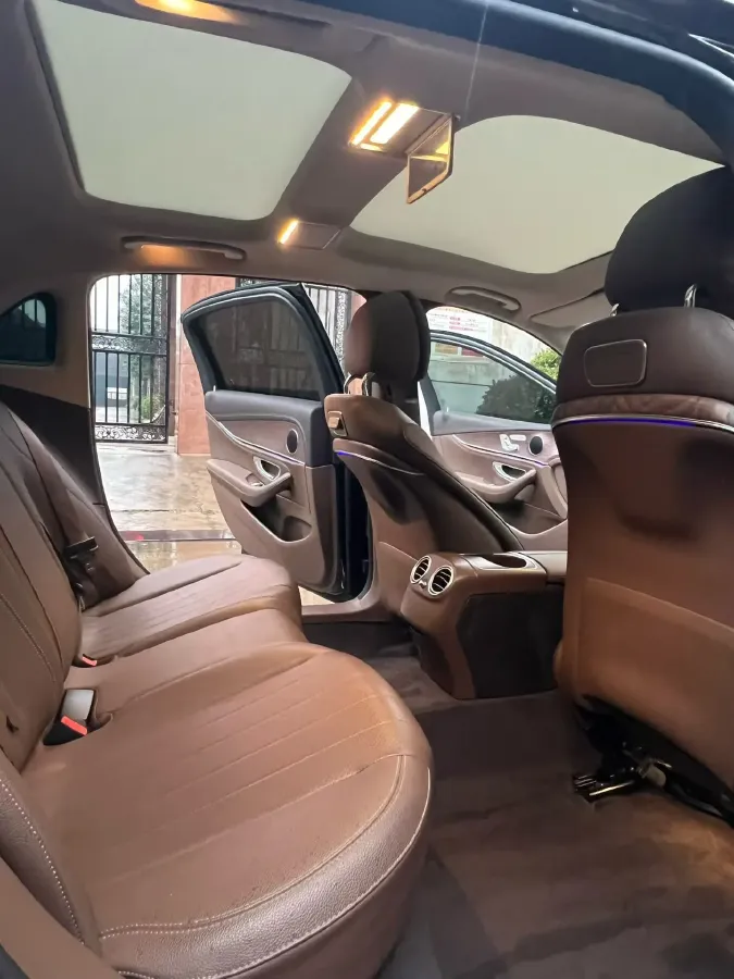 2020 Mercedes-Benz E Class 2.0T 258HP L4 9AT,autocango,china used car exporter,china ev exporter,chinese used car exporter,chinese used ev exporter