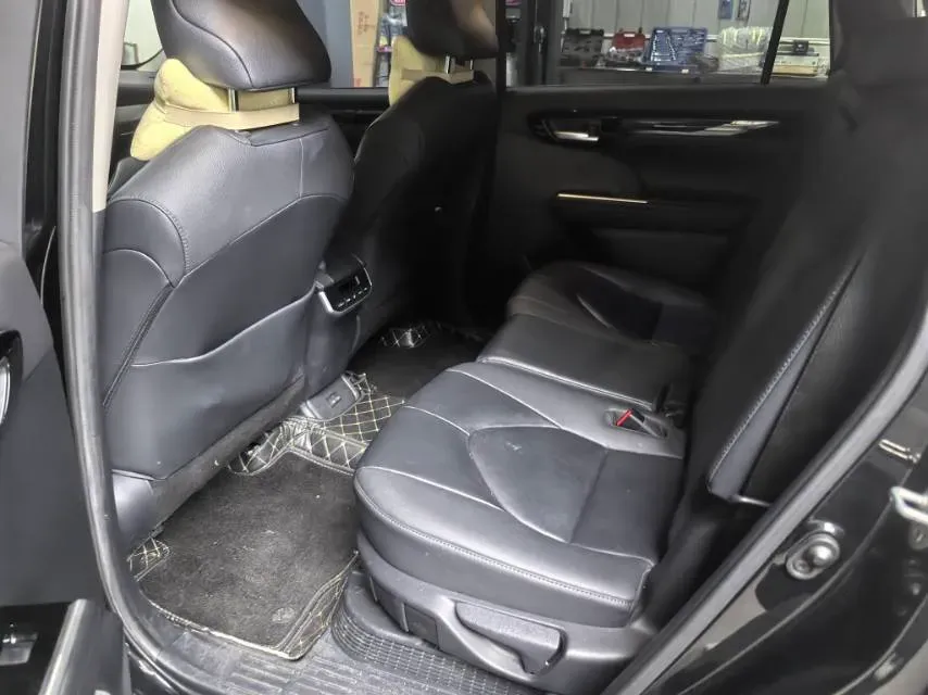 2022 Toyota Highlander 2.5L 192HP L4 E-CVT Hybrid,autocango,china used car exporter,china ev exporter,chinese used car exporter,chinese used ev exporter