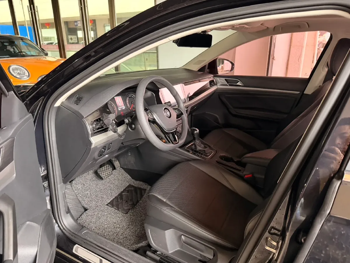 2019 Volkswagen Lavida 1.5L 113HP L4 6AT,autocango,china used car exporter,china ev exporter,chinese used car exporter,chinese used ev exporter