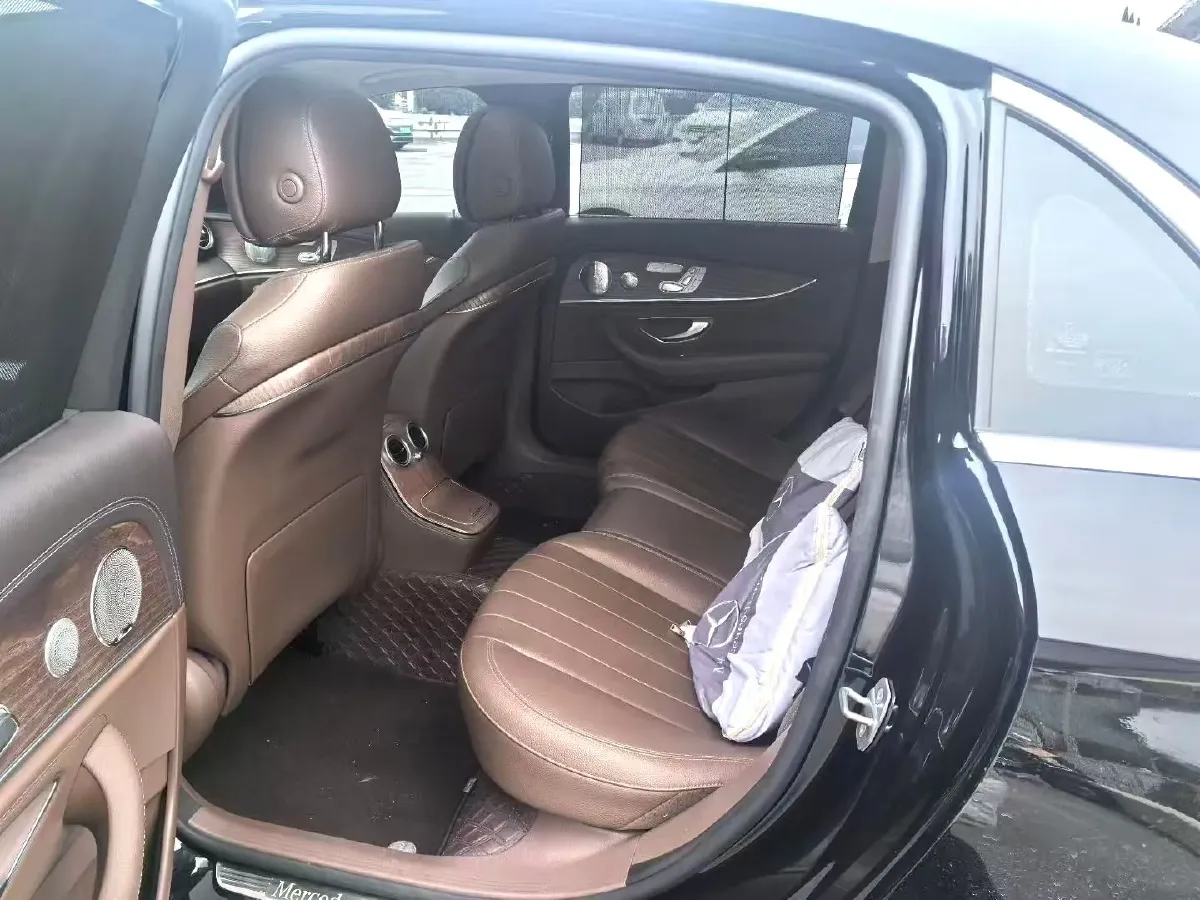 2022 Mercedes-Benz E Class 2.0T 258HP L4 9AT,autocango,china used car exporter,china ev exporter,chinese used car exporter,chinese used ev exporter
