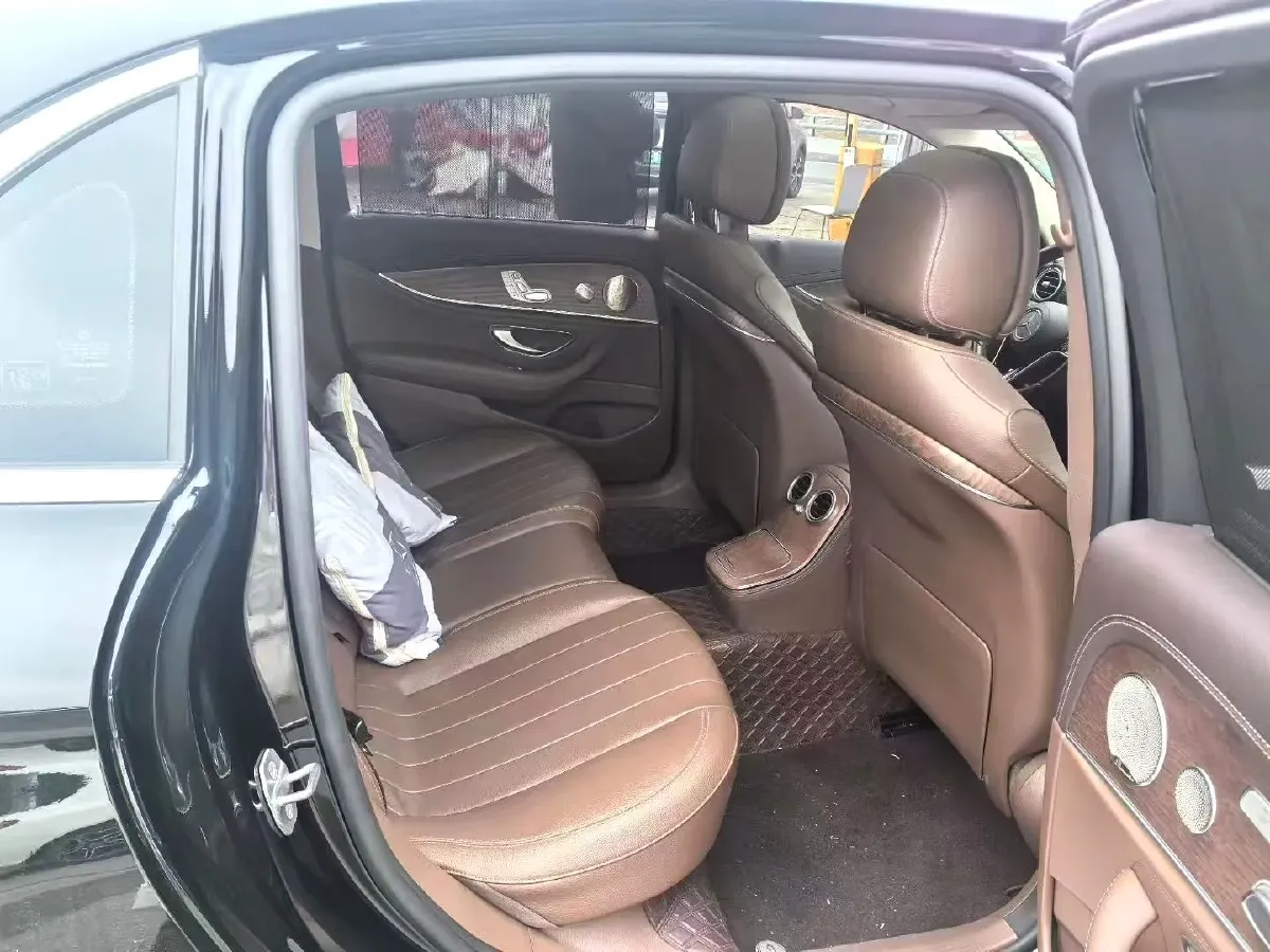 2022 Mercedes-Benz E Class 2.0T 258HP L4 9AT,autocango,china used car exporter,china ev exporter,chinese used car exporter,chinese used ev exporter