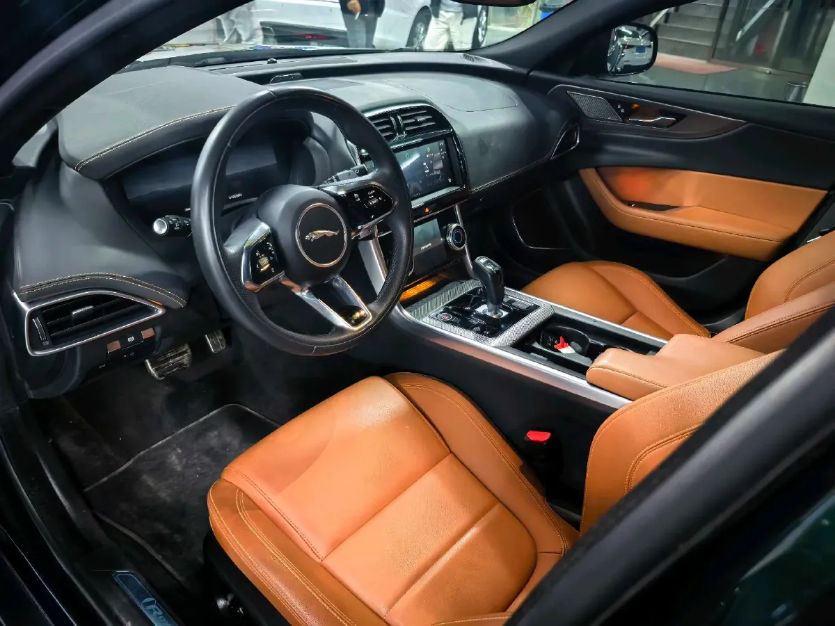 2024 Jaguar XEL 2.0T 250HP L4 8AT,autocango,china used car exporter,china ev exporter,chinese used car exporter,chinese used ev exporter