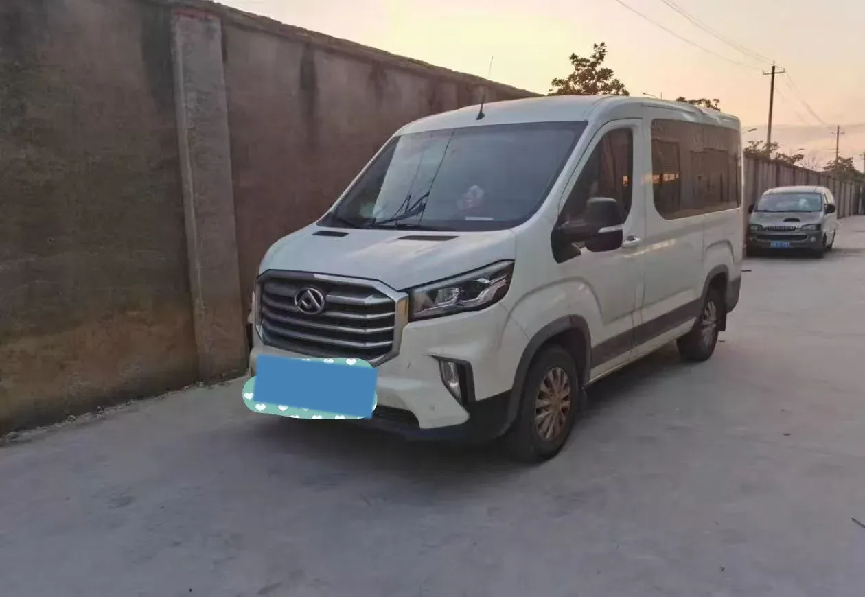 2022 JMC YuHu 9 2.0T 220HP L4 6MT,autocango,china used car exporter,china ev exporter,chinese used car exporter,chinese used ev exporter