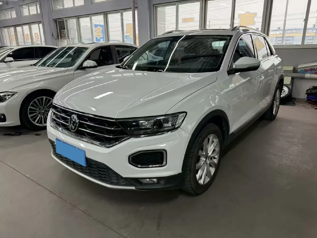 2022 Volkswagen T-Roc 1.4T 150HP L4 7DCT,autocango,china used car exporter,china ev exporter,chinese used car exporter,chinese used ev exporter