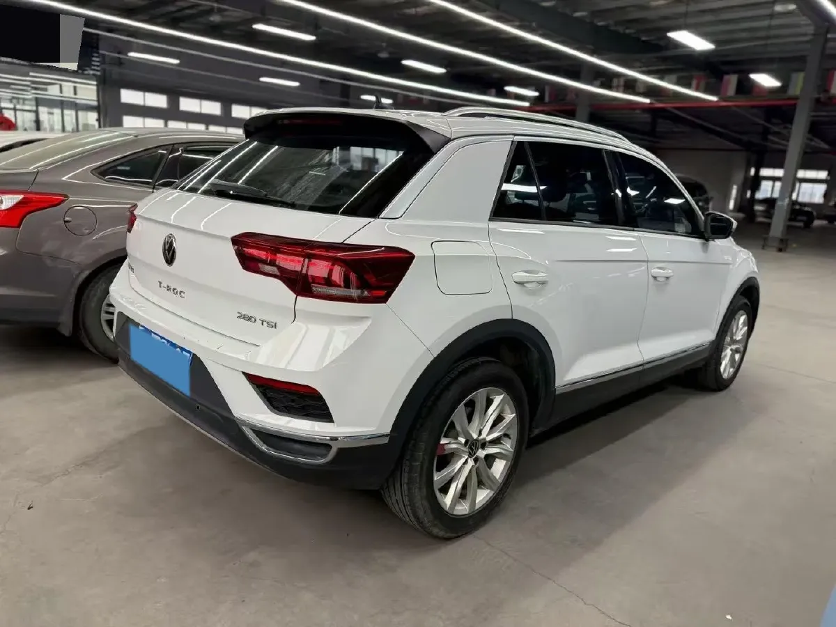 2022 Volkswagen T-Roc 1.4T 150HP L4 7DCT,autocango,china used car exporter,china ev exporter,chinese used car exporter,chinese used ev exporter