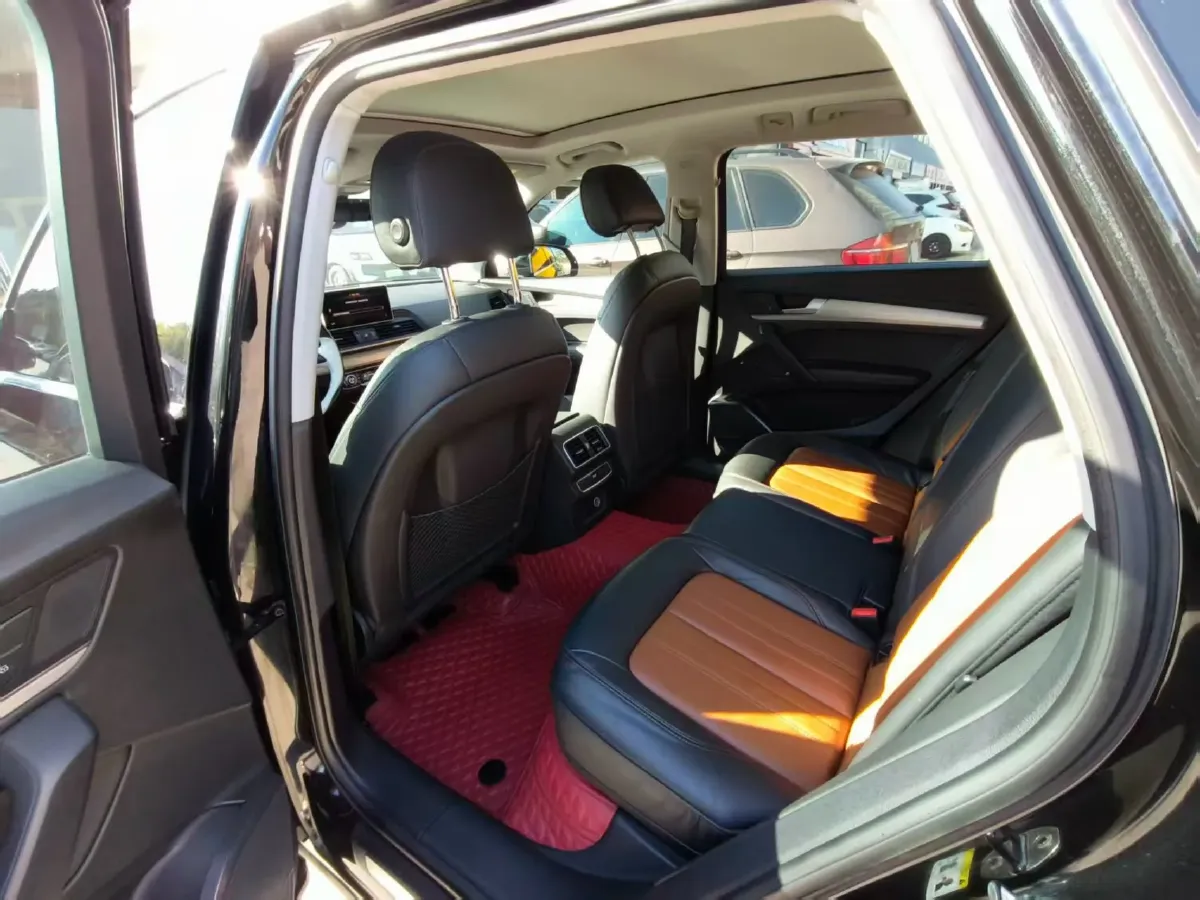 2020 Audi Q5L 2.0T 190HP L4 7DCT,autocango,china used car exporter,china ev exporter,chinese used car exporter,chinese used ev exporter