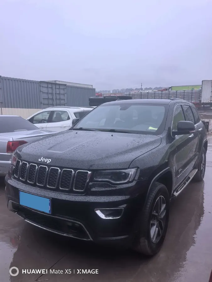 2019 Jeep Grand Cherokee 3.0L 234HP V6 8AT,autocango,china used car exporter,china ev exporter,chinese used car exporter,chinese used ev exporter