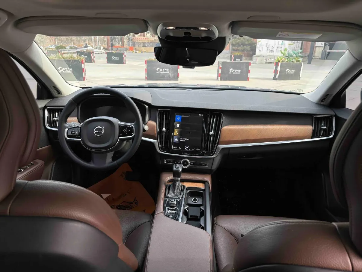 2020 Volvo S90 2.0T 254HP L4 8AT,autocango,china used car exporter,china ev exporter,chinese used car exporter,chinese used ev exporter