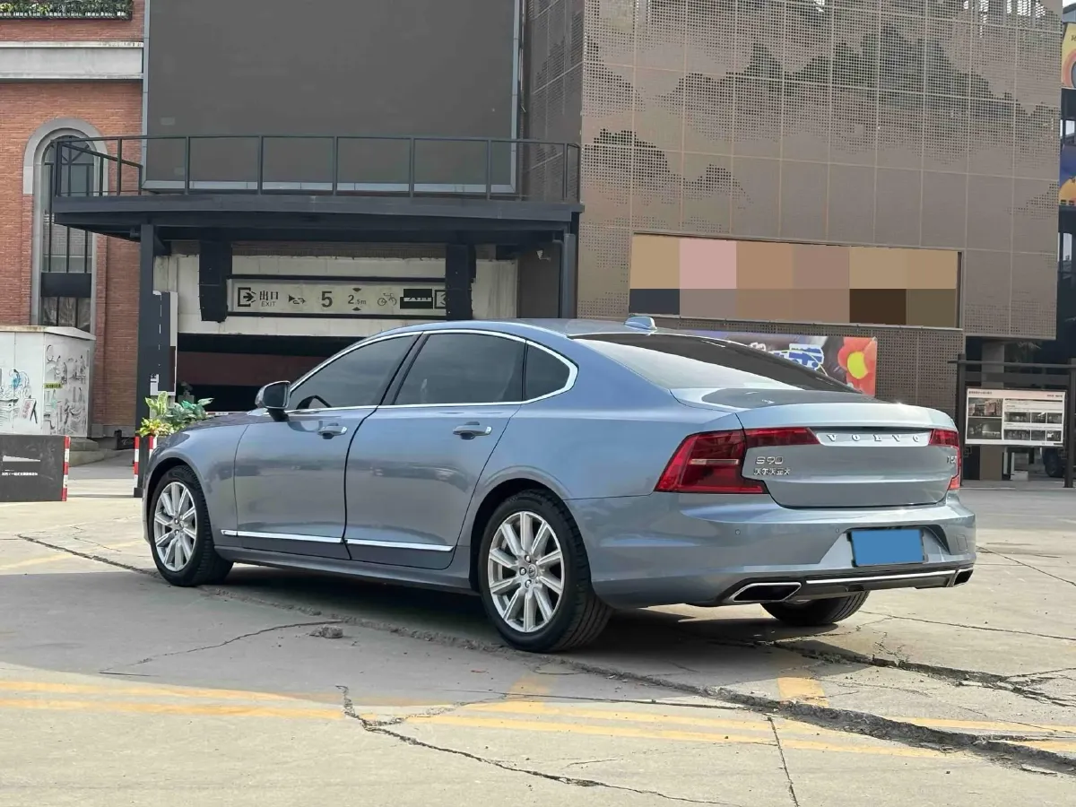 2020 Volvo S90 2.0T 254HP L4 8AT,autocango,china used car exporter,china ev exporter,chinese used car exporter,chinese used ev exporter