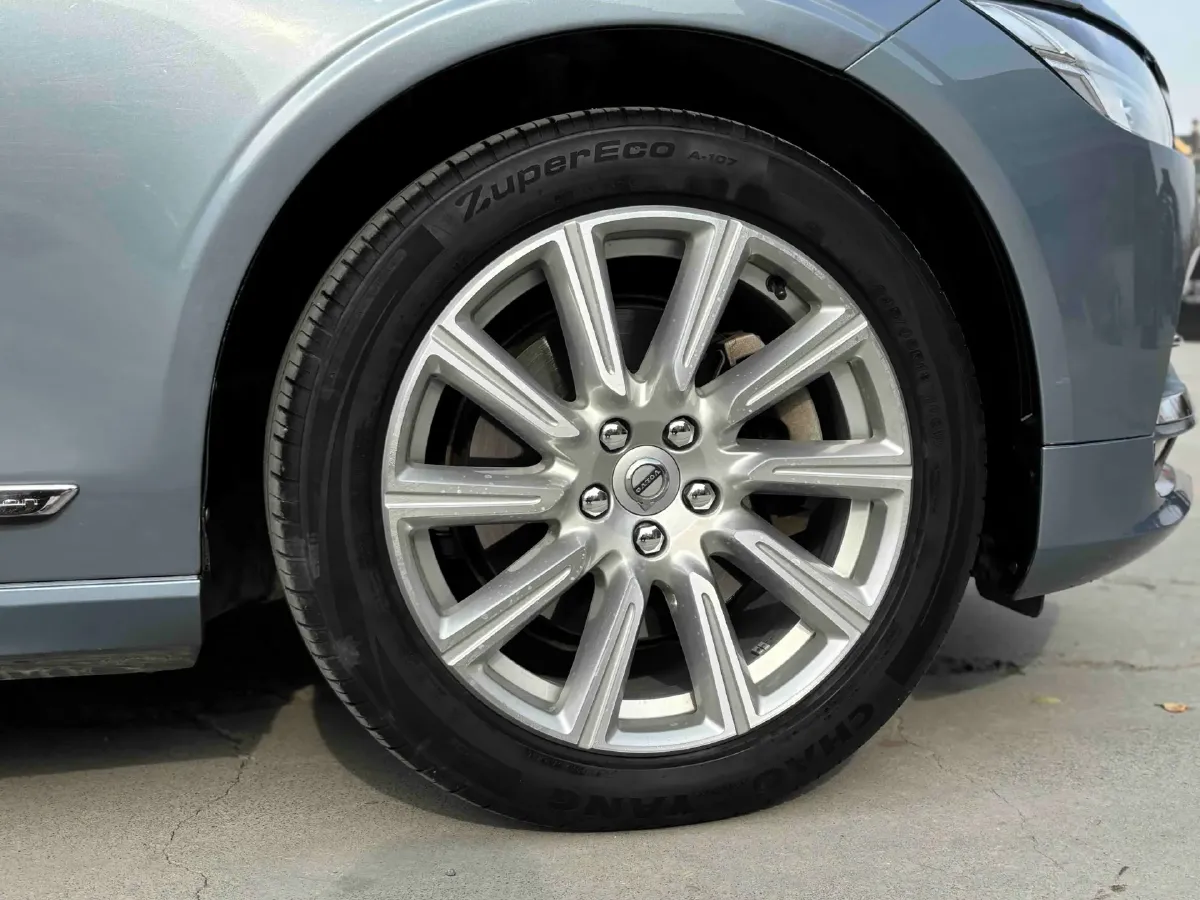 2020 Volvo S90 2.0T 254HP L4 8AT,autocango,china used car exporter,china ev exporter,chinese used car exporter,chinese used ev exporter