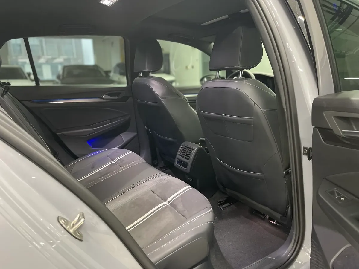 2021 Volkswagen Golf 1.4T 150HP L4 7DCT,autocango,china used car exporter,china ev exporter,chinese used car exporter,chinese used ev exporter