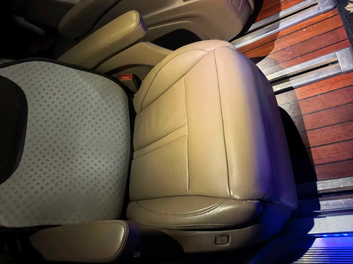 2020 Buick GL8 2.0T 237HP L4 9AT,autocango,china used car exporter,china ev exporter,chinese used car exporter,chinese used ev exporter