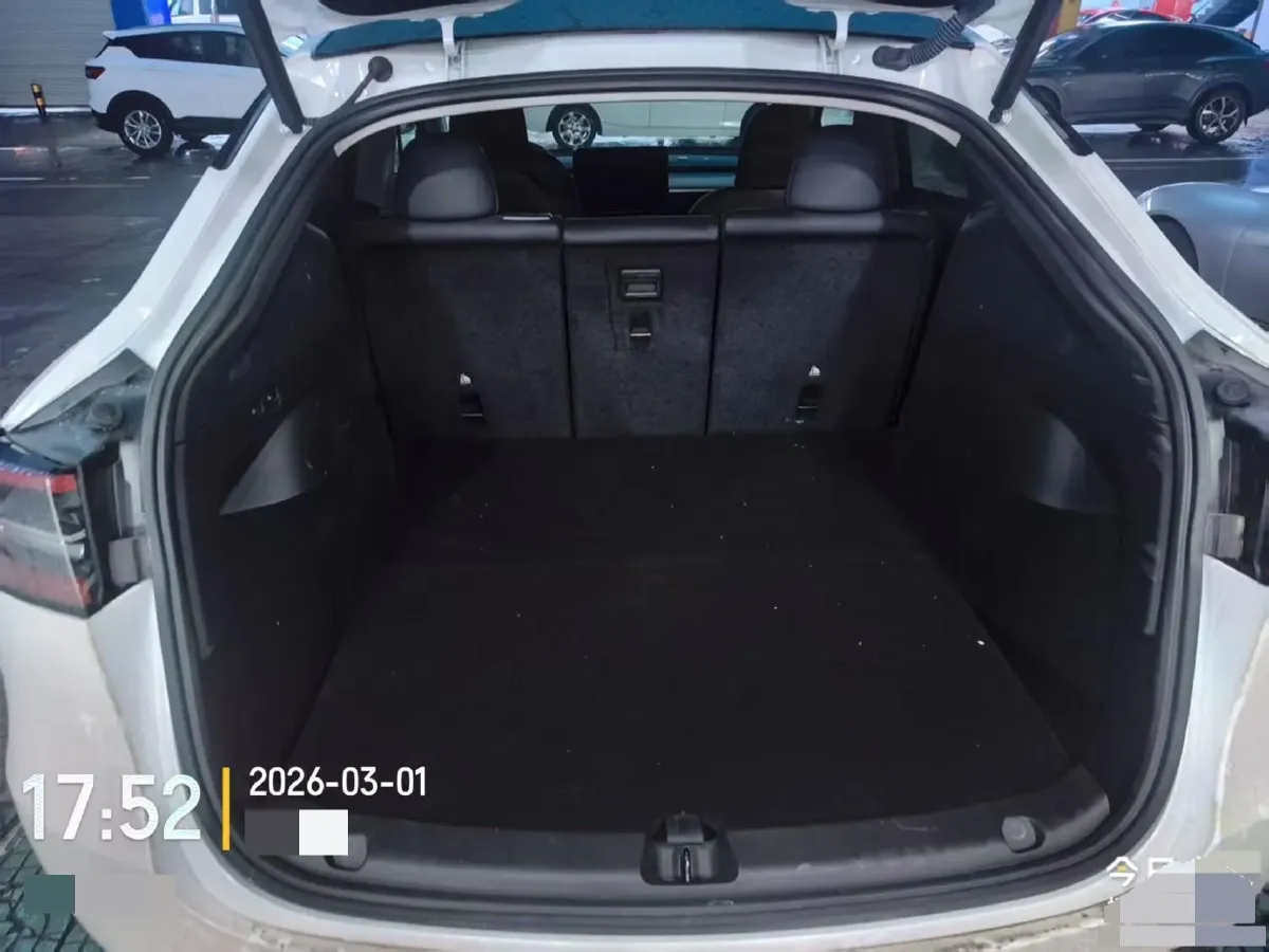 2022 Tesla Model Y BEV 60KWH,autocango,china used car exporter,china ev exporter,chinese used car exporter,chinese used ev exporter