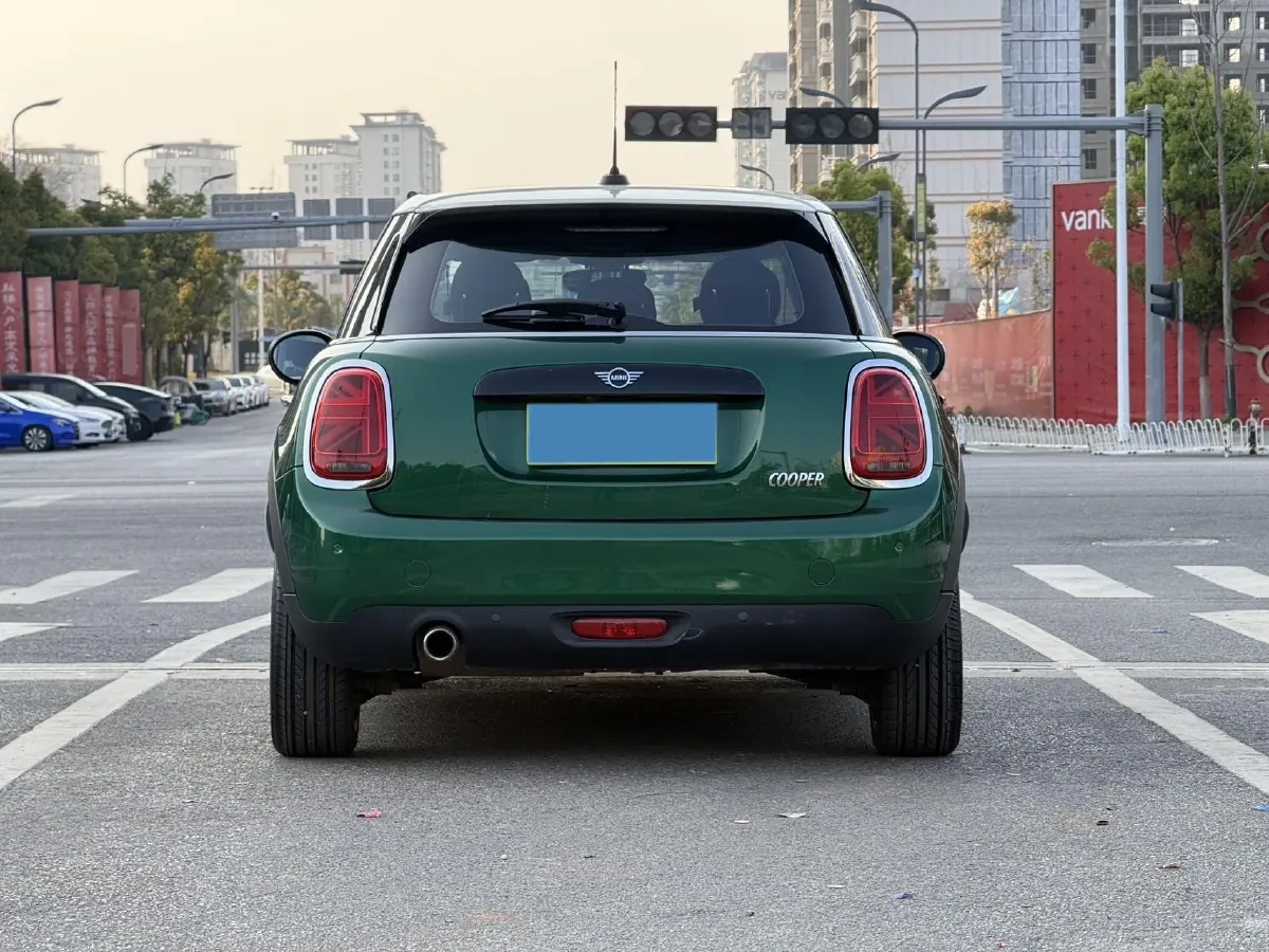2019 MINI MINI 1.5T 136HP L3 7DCT,autocango,china used car exporter,china ev exporter,chinese used car exporter,chinese used ev exporter