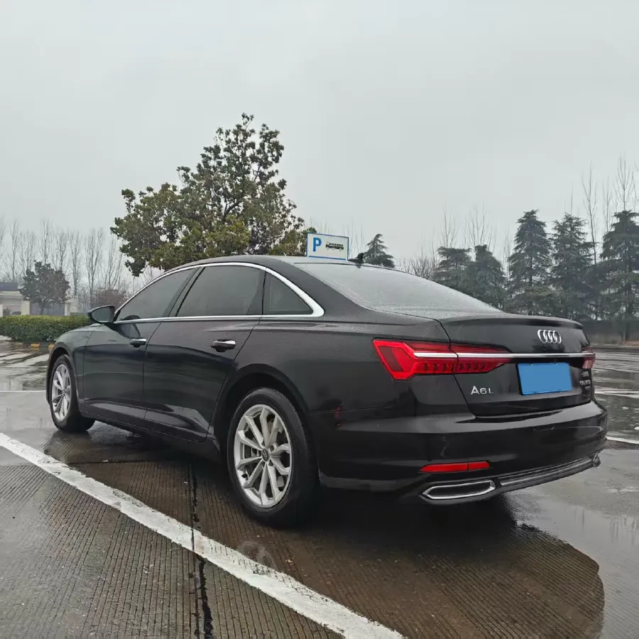 2020 Audi A6L 2.0T 190HP L4 7DCT,autocango,china used car exporter,china ev exporter,chinese used car exporter,chinese used ev exporter